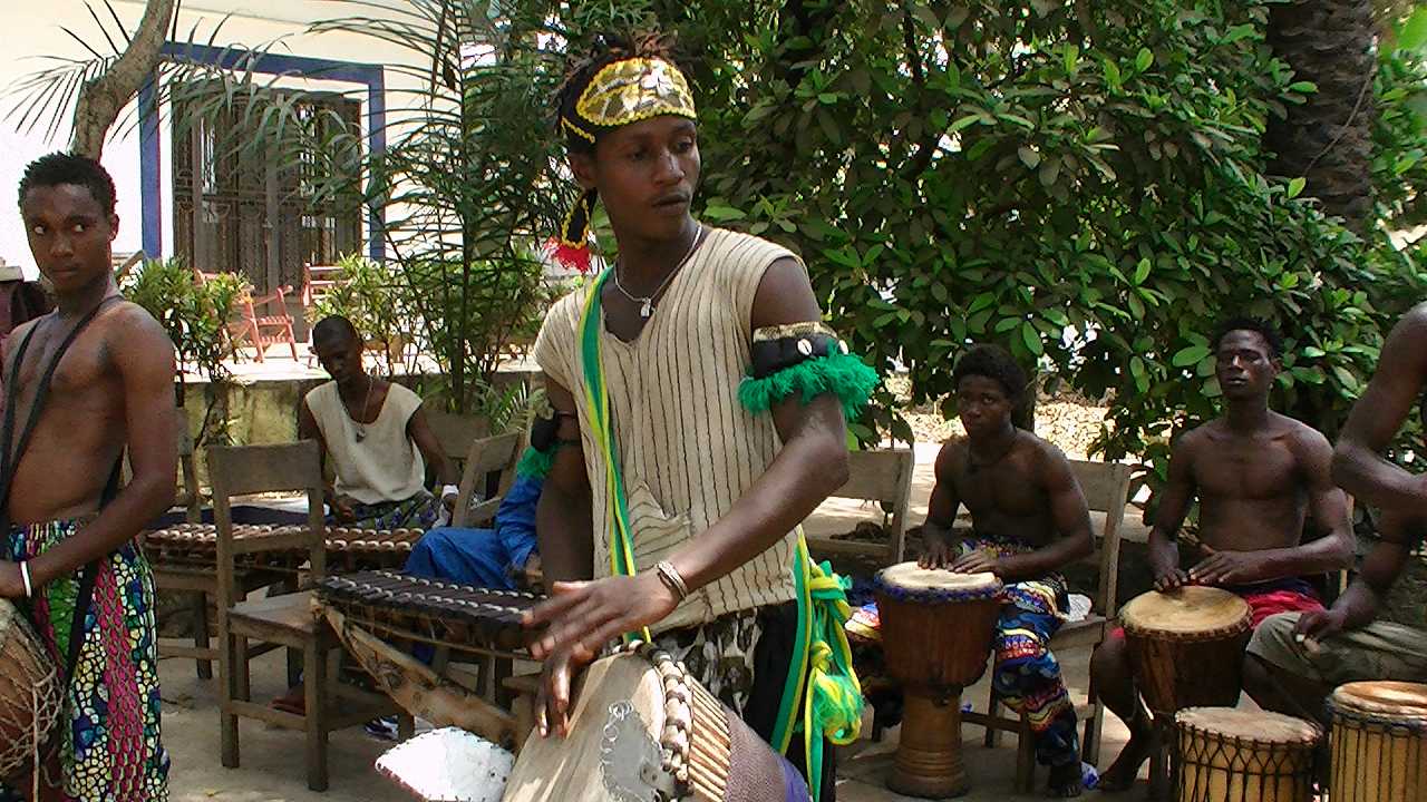 画像: WASSA FOLI  〜west african percussion&dance〜